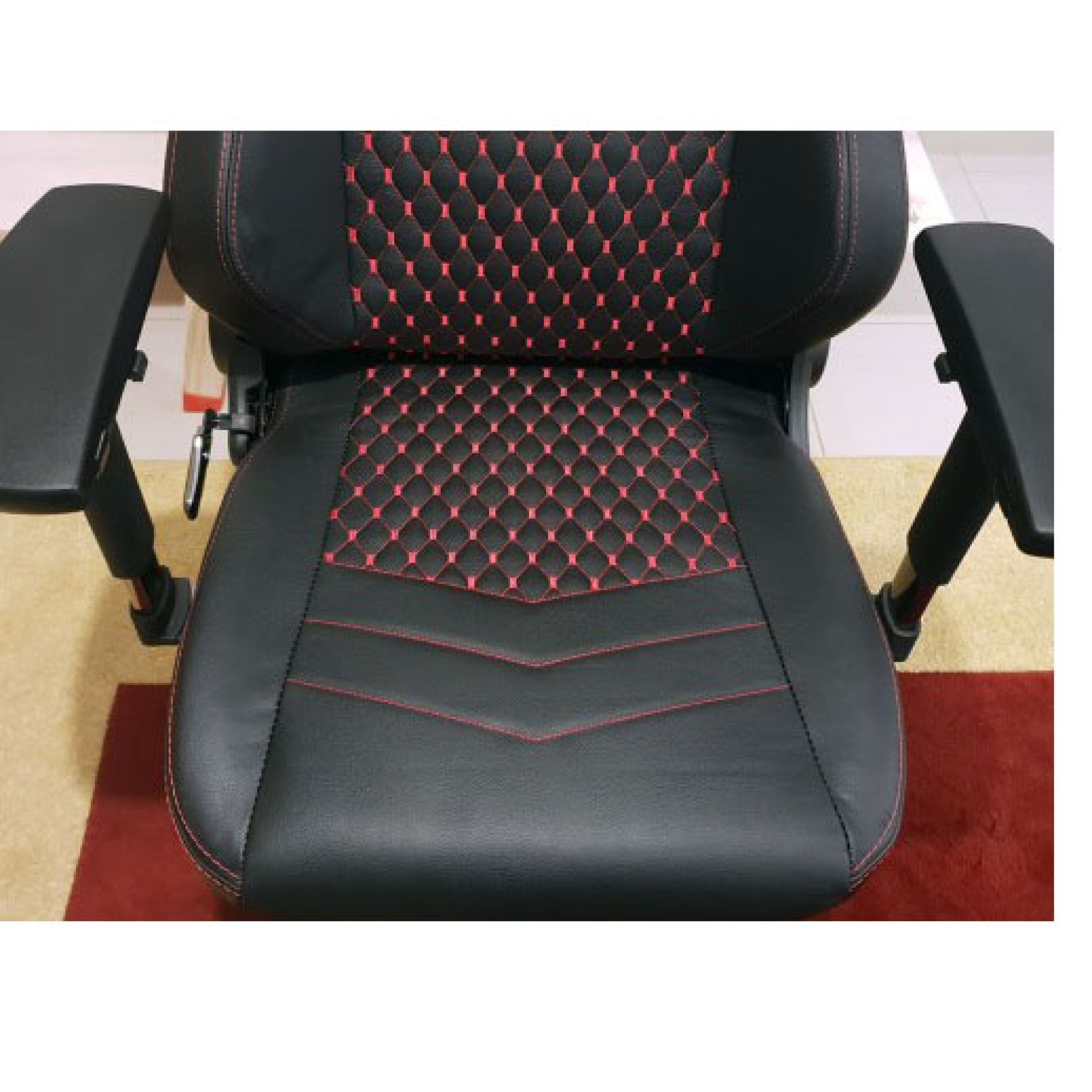 Noblechairs Hero Αληθινό Δέρμα, Μαύρη με Κόκκινες ραφές
